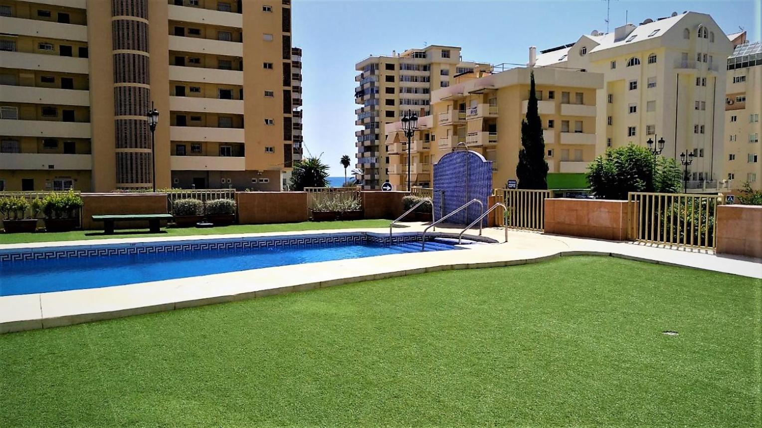 Apartamento Con Vistas Fuengirola Kültér fotó